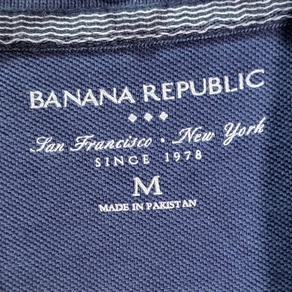 Banana Republic Men's Blue Short Sleeve Polo Shirt Size Medium GUC - Picture 2 of 8